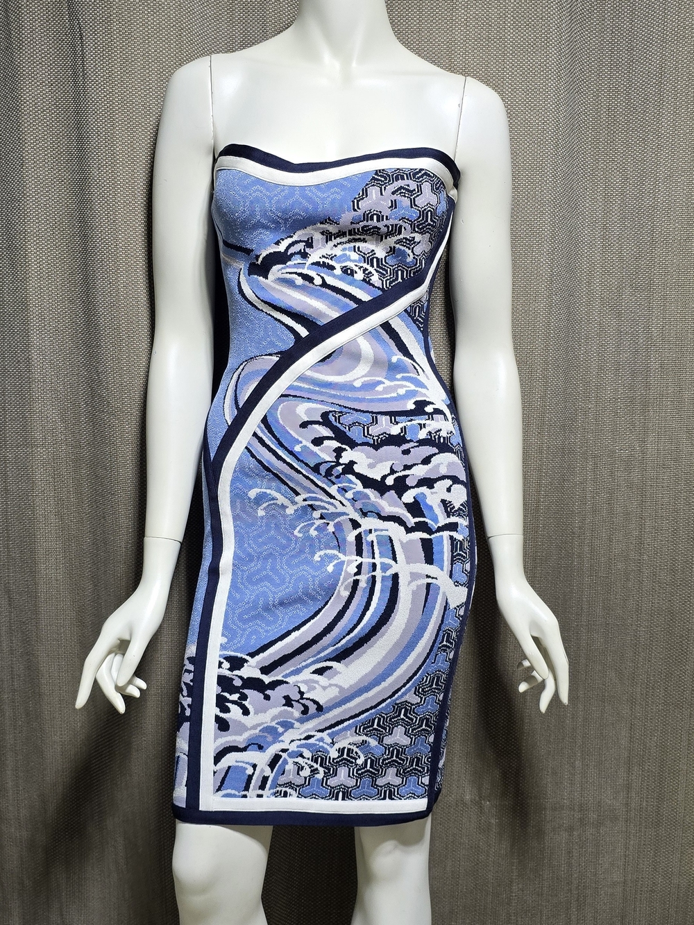 Authentic Hervé Léger by Max Azria “Yoko” strapless jacquard bandage dress